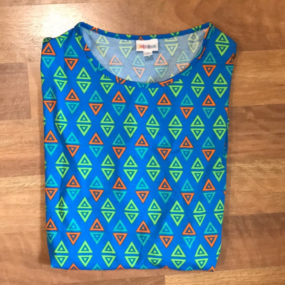 Lularoe Irma size medium NWT